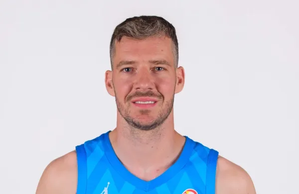 Nekdanji kapetan zlate slovenske košarkarske reprezentance 
Goran Dragić je dokončno prečrtal nastopanje za reprezentanco. 