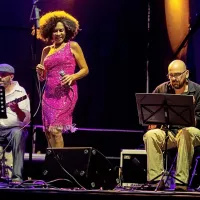 Ob Denise Dantas bodo nastopili  Egon Boštjančič,  Robert Franceschini,  Primož Podobnik in  Davide Tomaseti.