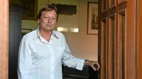 Magda Jevnikar na svojem domu v Bazovici.