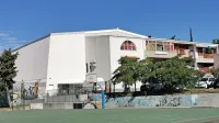V  Športni dvorani Lucija bodo popravili parket, ki ga je uničilo 
majsko deževje.
