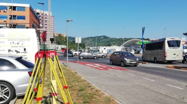 Izvajajo meritve za &scaron;iritev ceste Koper-Dragonja