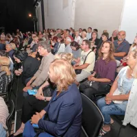 (FOTO) Penelopiada je v Koper privabila &scaron;tevilne ljubitelje gledali&scaron;ča
