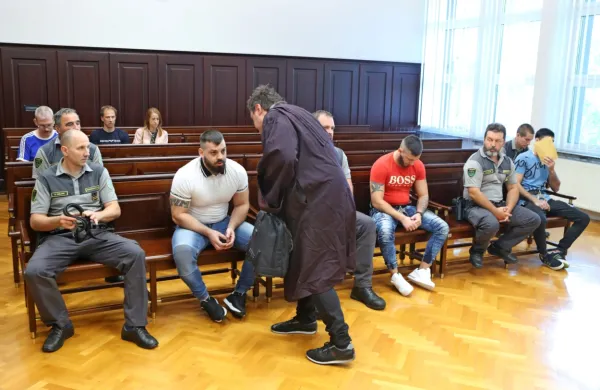 Najprej  so  krivdo  na   novogoriškem  okrožnem  sodišču  priznali Miloš  Grm,  Cvetko  Grm  in Brendi  Hudorovac, pred dnevi pa še    Zdravko  Hudorovič.