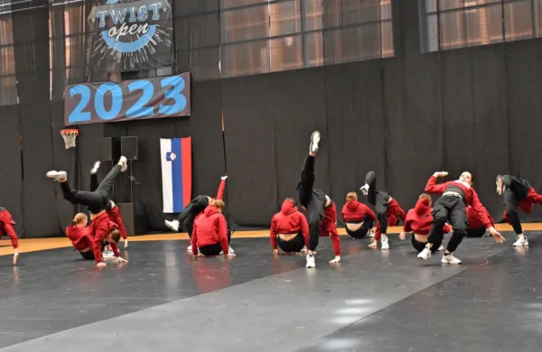 Na EP so se  med Primorci izkazale skupine   PK M20,  Twist in Pike 
(na fotografiji).