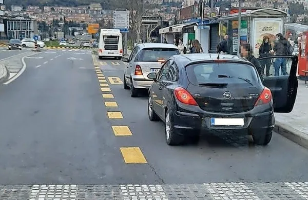 Spletna platforma Prevoz.org se je dobro prijela tako pri ponudnikih kot pri iskalcih prevozov. V Kopru je priljubljena točka za 
začetek in konec poti avtobusna postaja pri tržnici.