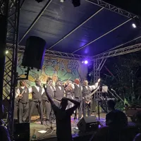 Na Festivalu drugačne glasbe Trnje so nastopili  Po Metra Crijeva.