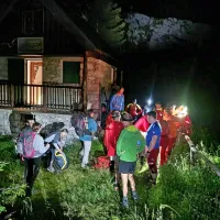 Re&scaron;evanje planincev: tik pred nevihto zbežali v kočo