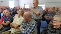 Kmetje, njihove zastopniške organizacije in lovci so ministrstvo za 
kmetijstvo skupaj pozvali k reševanju problemov po razraslih 
zvereh in divjadi.