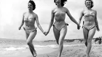 Osvobojena dekleta v bikiniju. Čudovite Janine Sykes, Anita 
Jocelyn in Audrey Colpi leta 1946 