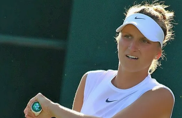 Marketa Vondroušova je v finalu premagala  Tunizijko Ons Jabeur.
