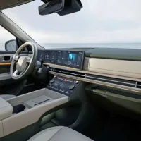 V potniški kabini prevladuje prostornost, udobje in zmerna 
digitalizacija upravljanja.