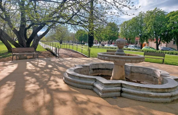 Več kot 350.000 evrov bo šlo za   plačilo kazni za Lanthierijev 
park. 