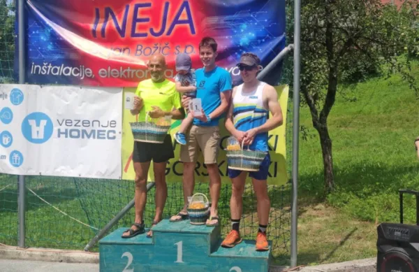 Najboljši (z leve) - Simon Strnad, Jošt Lapajne in Jan Božič.