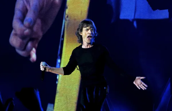 Britanski glasbenik in član skupine The Rolling Stones Mick Jagger 
danes praznuje 80. rojstni dan.