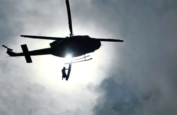 Gorski reševalci so skupaj s posadko helikopterja Slovenske vojske 
rešili več ljudi iz ogroženih hiš, kampov in hribov.
