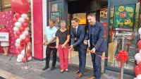 Trak so prerezali (z leve) Valter Mlekuž, Andrejka Jakopič,  
Tomislav Kramarić in Urban Plestenjak. 