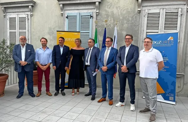 Pisarna bo pomagala društvom in povezovala gospodarstvo. 