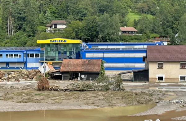  Podjetja škodo po poplavah večinoma še ocenjujejo, nekatera pa so že opozorila, da bo dosegla več deset milijonov evrov.