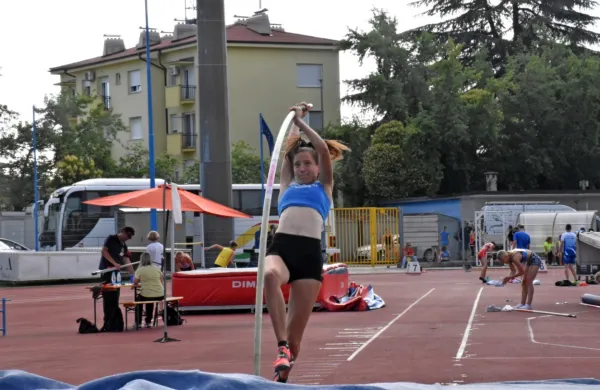 Novogoriška atletinja Vita Benedetič se je na EP uvrstila v finale.