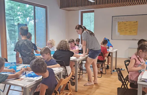 V MKC Hiša mladih so veseli pomoči dijakov in študentov. 