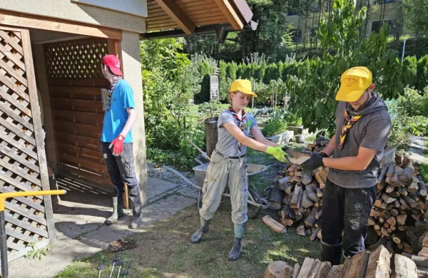 Prostovoljci na Prevaljah