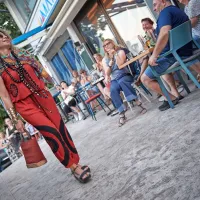 Semedela: na modno brv z rabljenimi oblačili (FOTO)