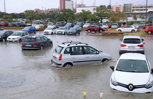 Parkirišče za koprsko tržnico danes popoldne