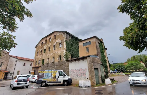 Občina želi na območje  nekdaj mogočnega valjčnega mlina  
umestiti mestni hotel s centrom dobrega počutja in restavracijo.