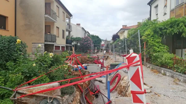 Izola: optiko postavlja tudi KATV Livade, ne samo Telekom