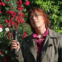 (INTERVJU) Barbara Korun, leto&scaron;nja avtorica v sredi&scaron;ču festivala Vilenica: Dobra pesem me prisili, da se v sebi soočim z drugačnim ... Zelo zdravilno!