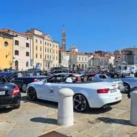 Kabrioleti in roadsterji na Ribi&scaron;kem trgu