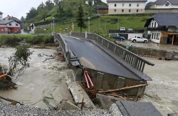 Slovenci v Italiji zbrali 170.000 evrov za pomoč prizadetim v poplavah