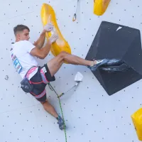 (FOTO) Na koprski Bonifiki je že živahno, na sporedu so kvalifikacije za tekmo svetovnega pokala v plezanju