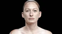 Marina Martensson v videospotu za skladbo The Engine of 
Survival.