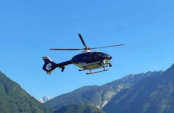Pogre&scaron;anega Nemca so iskali s helikopterjem