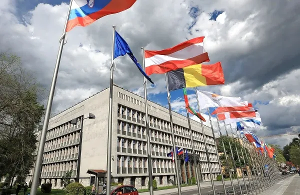 Na odboru DZ za kulturo ob obravnavi poročila o stanju pravne države pozivi k sprejemu novega zakona o medijih