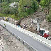 Pri gradnji novega vodovoda pa sodelujejo tudi vodovodarji iz Kraškega vodovoda in nekaterih drugih podjetij.
