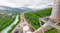 Kjer ni zadostne motivacije podjetij za korake, ki so nujni za zagotovitev zdravja ljudi, mora posredovati država, pravijo 
na Občini Kanal ob Soči.