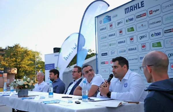 Predstavitev novogoriškega relija v središču mesta. 