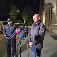 Specialna enota 56-letnika na Ptuju prijela na balkonu stanovanjske hi&scaron;e