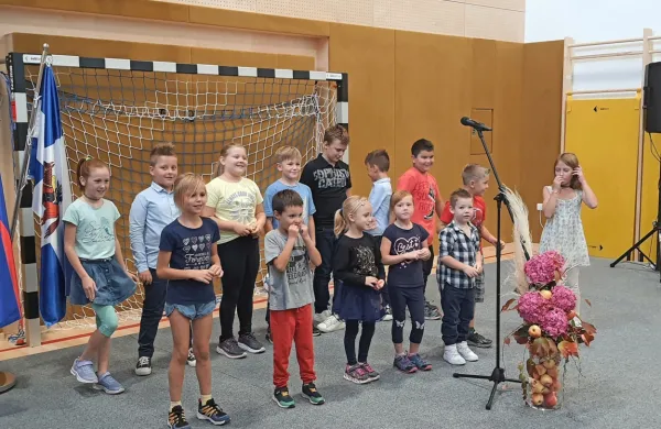 Tudi 15 učencev &scaron;ole v &Scaron;mihelu je dobilo svojo &scaron;portno dvorano (FOTO)