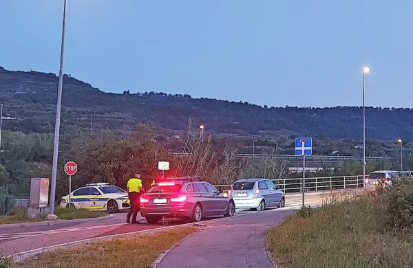 Včeraj so policisti na območju koprske policijske uprave izvedli 
poostren nadzor prometa. 