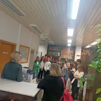 V  zemljiški knjigi so  srednješolcem  predstavili tudi  delček  zgodovine. 