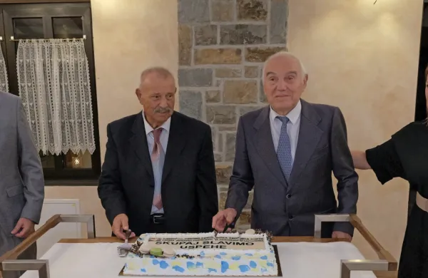 Priznanje za častitljivih pet desetletij opravljanja obrtne dejavnosti sta prejela Milan Palčič in Josip Šćulac.
