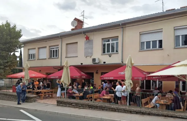 Pr'Ju&scaron;tini najprej pijača, kmalu tudi hrana
