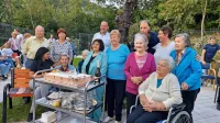 V Hiši dobre volje Ajdovščina so prvi rojstni dan obeležili s 
prisrčnim druženjem, manjkala nista niti torta in penina. 