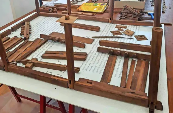 

Sestavljanje makete kitajske hiše