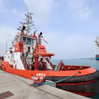 Za novi vlačilec Ares &scaron;e krst v domačem pristani&scaron;ču (FOTO)