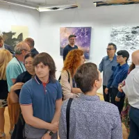 (FOTO) V Lokarjevi galeriji zaživela razstava ART CIRCLE JESEN 2023