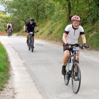 (FOTO) Deseti kolesarski maraton u&scaron;el dežju